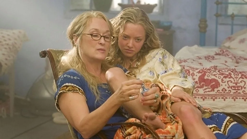 meryl-streep-amanda-seyfried-mamma-mia.jpg